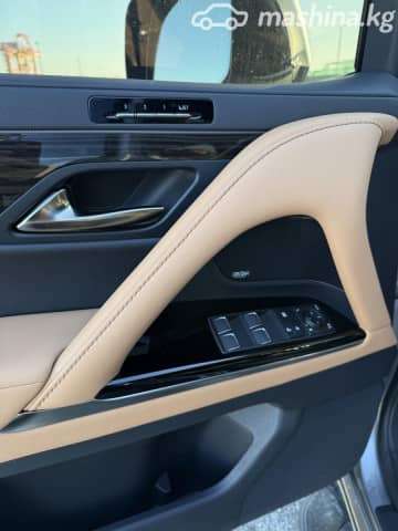Lexus LX IV 700h 3.5hyb AT 4WD
