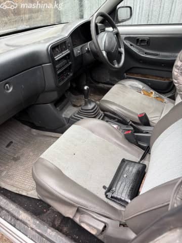 Nissan Wingroad I (Y10) 1.5 MT