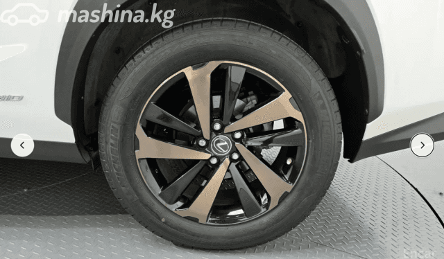 Lexus NX I Рестайлинг 300h 2.5hyb CVT 4WD