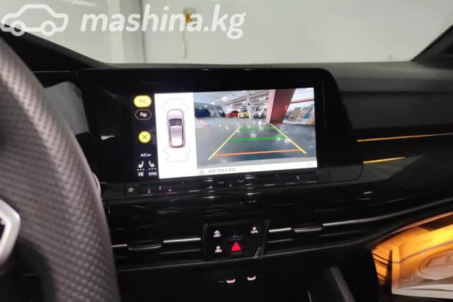 Volkswagen Golf VIII 1.4 AT