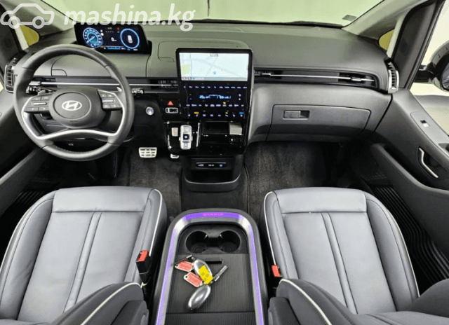 Hyundai Staria 1.6hyb AT