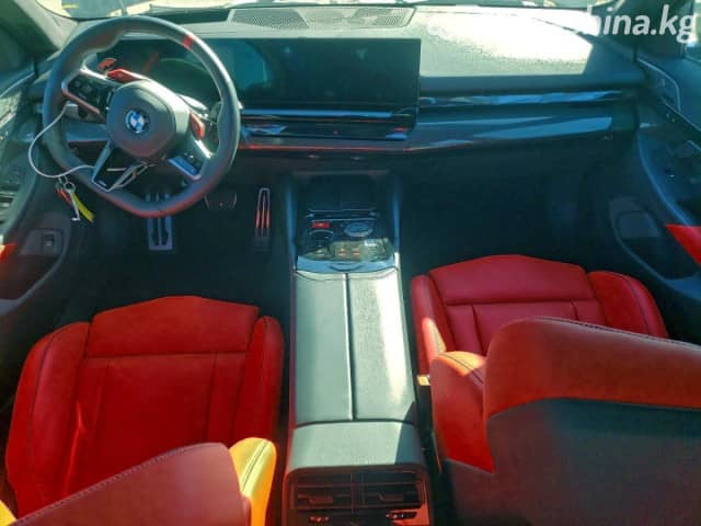 BMW M5 VII (G90) 4.4hyb AT 4WD
