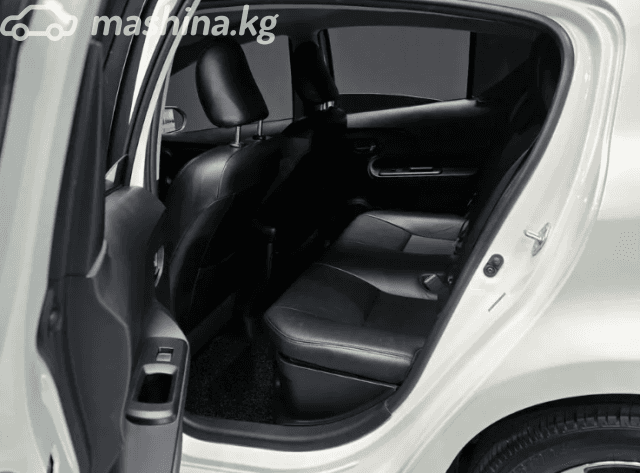 Toyota Prius c I Рестайлинг 1.5hyb AT