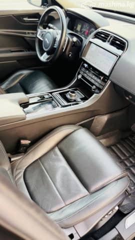 Jaguar XE I 2.0d AT