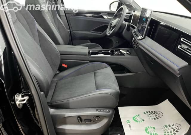 Volkswagen Tiguan III (China Market) 2.0 AMT 4WD