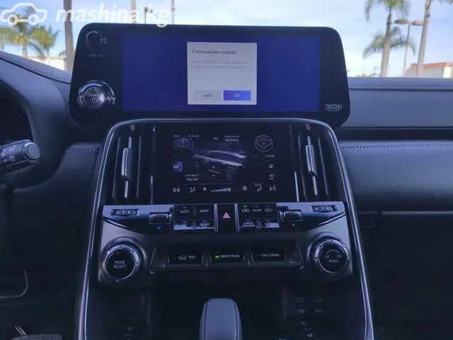 Lexus LX IV 700h 3.5hyb AT 4WD
