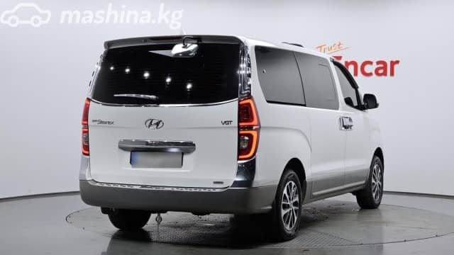 Hyundai Starex (H-1) II Рестайлинг 2 2.5d AT 4WD