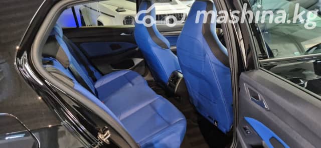 Volkswagen Golf R VIII Рестайлинг 2.0 AMT 4WD