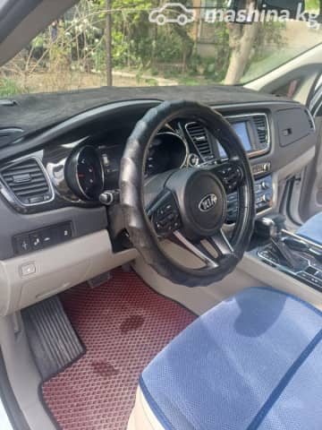 Kia Carnival III 2.2d AT