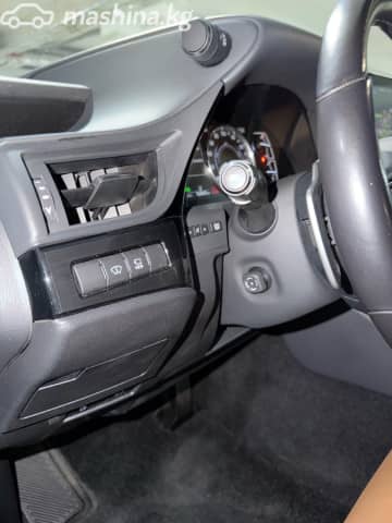 Lexus ES VII Рестайлинг 300h 2.5hyb CVT