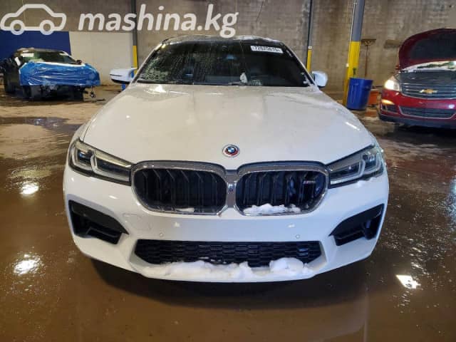 BMW M5 VI (F90) Рестайлинг 4.4 AT 4WD
