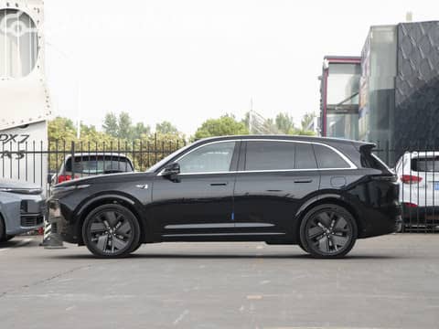 LiXiang L7 Рестайлинг 1.5hyb AT 4WD