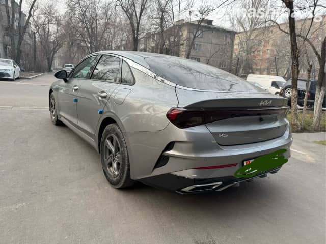 Kia K5 III LPi 2.0 AT