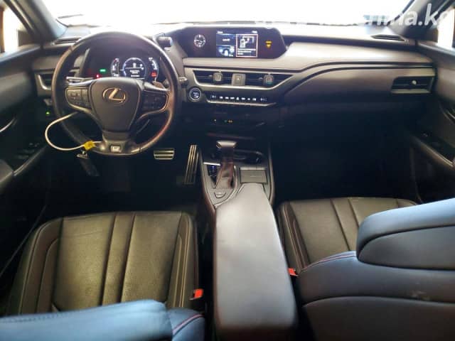 Lexus UX I 250h 2.0hyb CVT 4WD