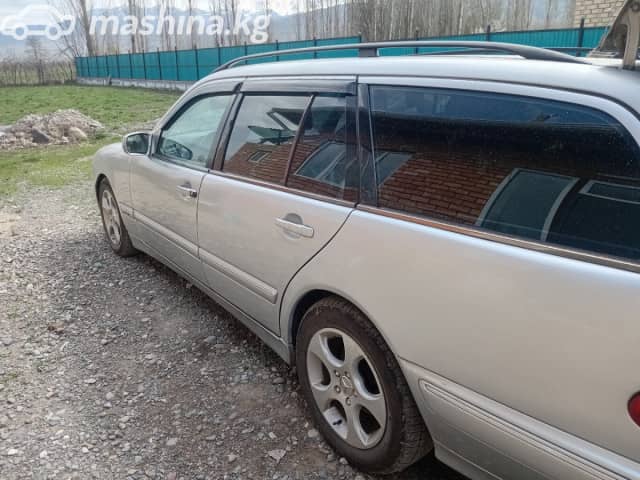 Mercedes-Benz E-Класс II (W210, S210) Рестайлинг 220 2.2d AT