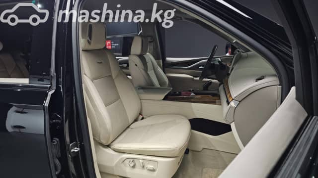 Cadillac Escalade V 6.2 AT 4WD