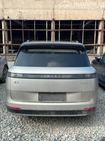 Lynk & Co 900 2.0hyb AT 4WD