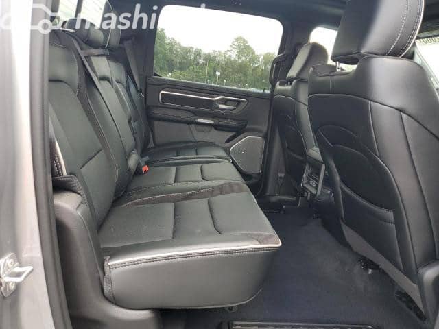 RAM 1500 V Quad Cab 5.7 AT 4WD