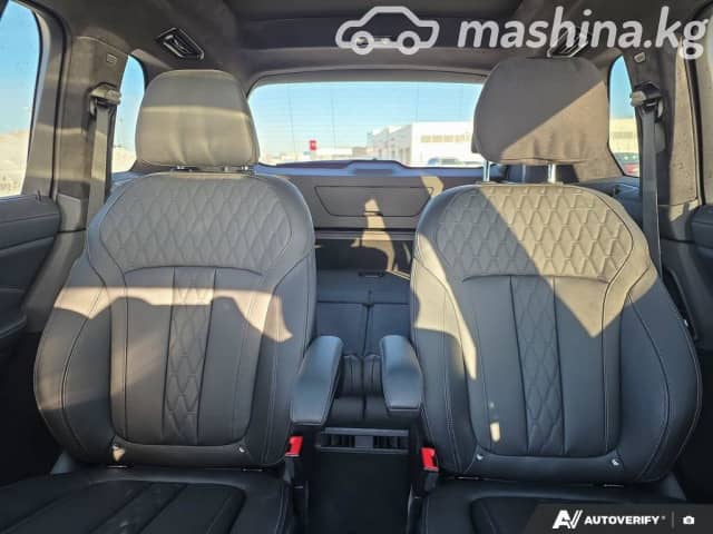 BMW X7 I (G07) Рестайлинг M60i 4.4 AT 4WD