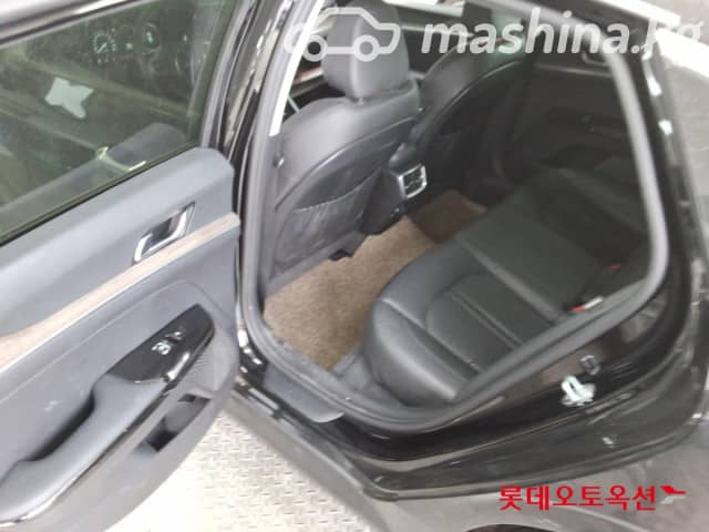 Kia K5 III 2.0 AT