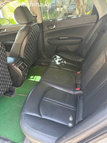 Kia K5 III LPi 2.0 AT