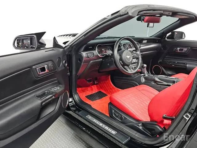 Ford Mustang VI Рестайлинг 2.3 AT