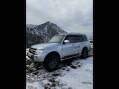Mitsubishi Pajero IV 3.8 AT 4WD