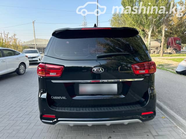Kia Carnival III 2.2d AT