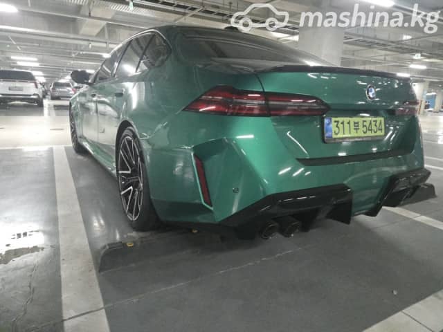 BMW M5 VII (G90) 4.4hyb AT 4WD