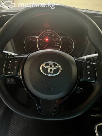 Toyota Yaris III Рестайлинг 1.5 AT