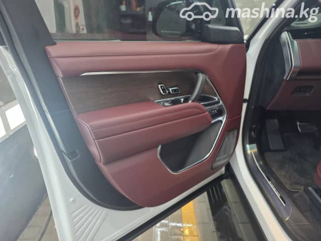 Land Rover Range Rover V P530 4.4 AT 4WD