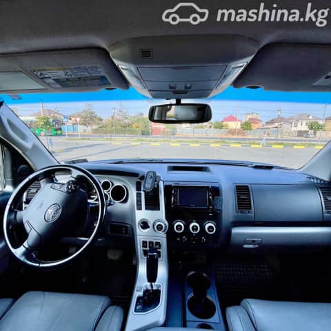 Toyota Sequoia II 5.7 AT 4WD