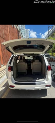 Kia Carnival III 2.2d AT