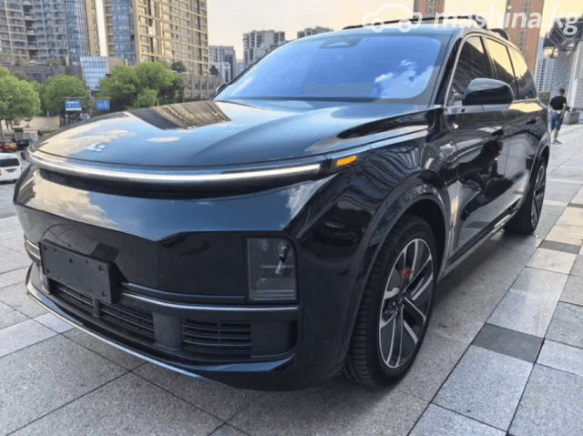 LiXiang L9 Рестайлинг 1.5hyb AT 4WD