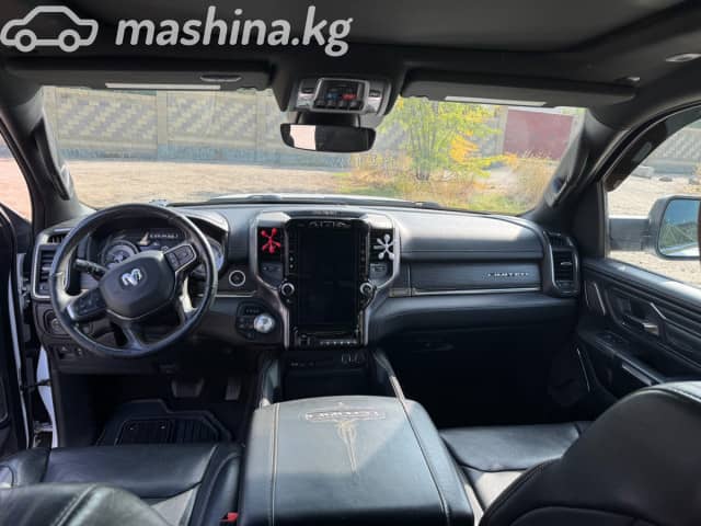 RAM 1500 V Quad Cab 5.7 AT 4WD