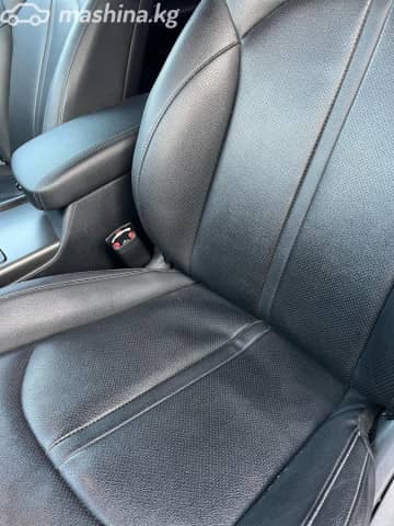 Kia K5 II 2.0 AT