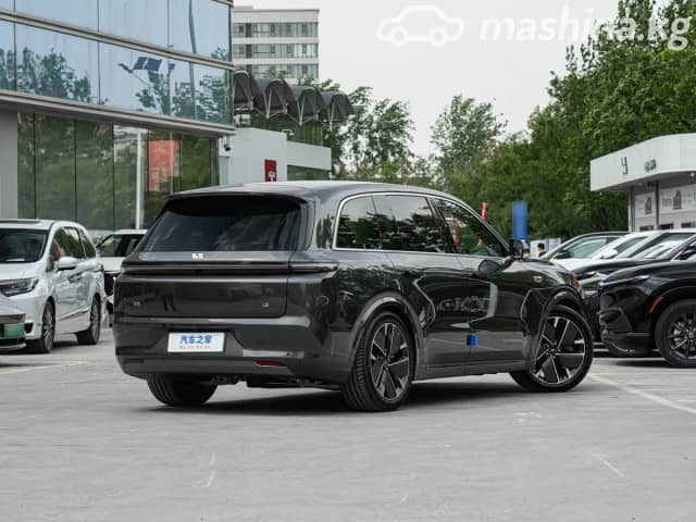 LiXiang L8 Рестайлинг 1.5hyb AT 4WD