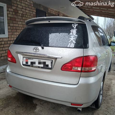 Toyota Avensis Verso 2.0 MT