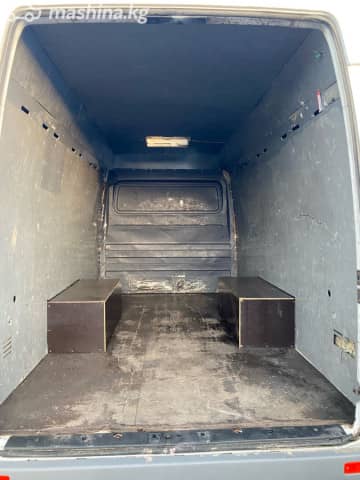 Mercedes-Benz Фургон (6х2)