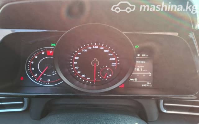 Hyundai Avante VII 1.6 CVT