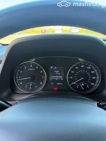 Hyundai Elantra VI (AD) 2.0 AT