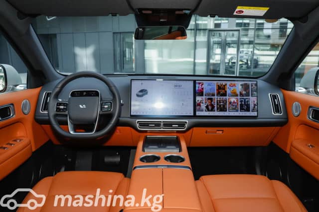 LiXiang L6 1.5hyb AT 4WD