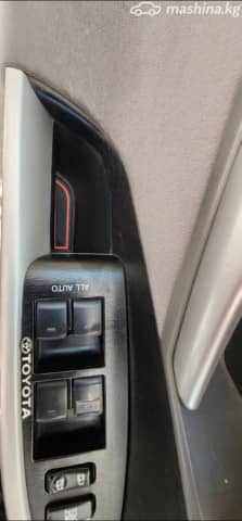 Toyota Prius III Рестайлинг (XW30) Plug-in Hybrid 1.8hyb AT