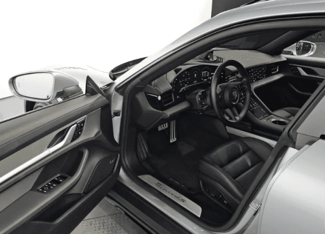 Porsche Taycan I AT 4WD