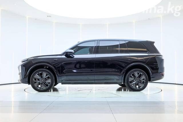 LiXiang L9 Рестайлинг 1.5hyb AT 4WD