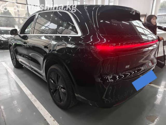 LiXiang L6 1.5hyb AT 4WD