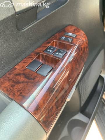 Toyota Sequoia II 5.7 AT 4WD