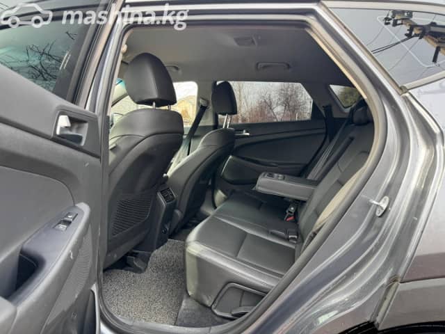 Hyundai Tucson III Рестайлинг 2.0d AT