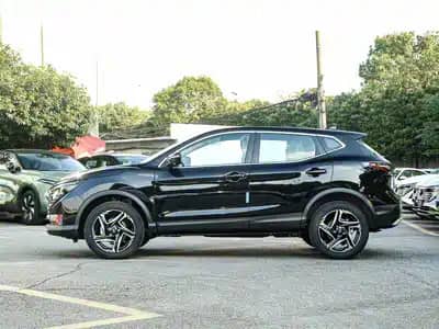 Nissan Qashqai II Рестайлинг 2 2.0 CVT