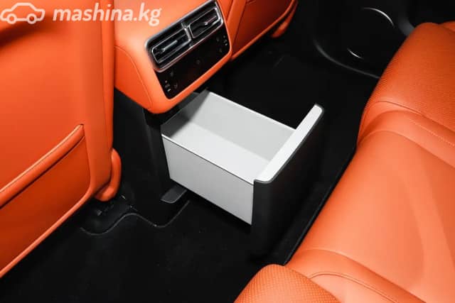 LiXiang L6 1.5hyb AT 4WD